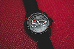 正规手表回收公司怎么找 雅典指明最佳回收方向