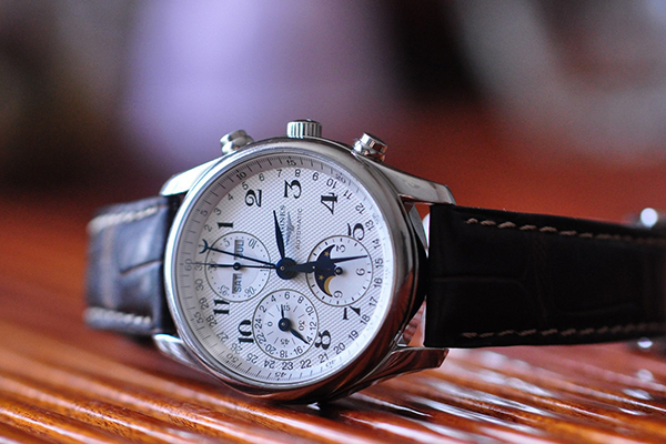 浪琴两万多的手表可以回收吗 多少钱比较合适