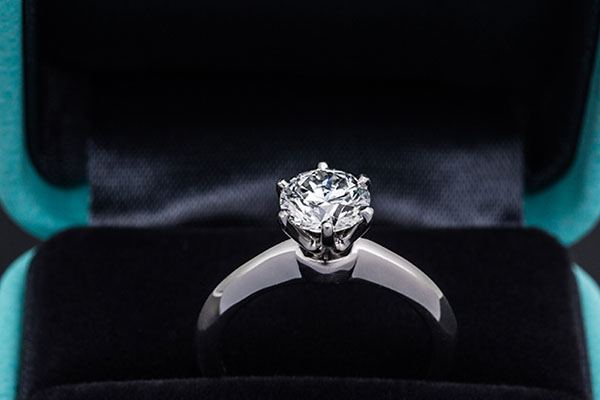 二手奢侈品钻石回收一定要钻石证书吗？