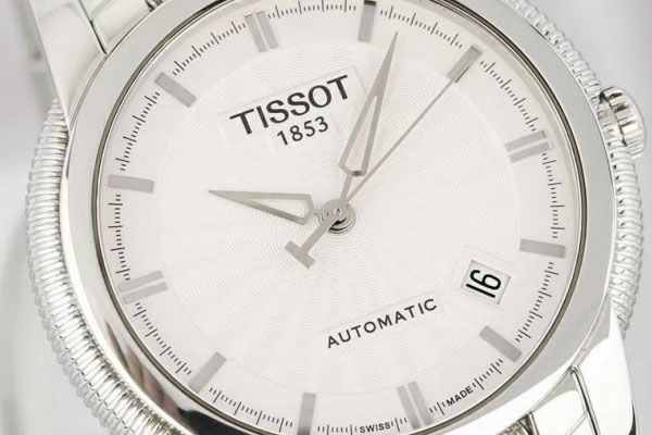 评估3500元天梭手表回收价格与哪些因素有关