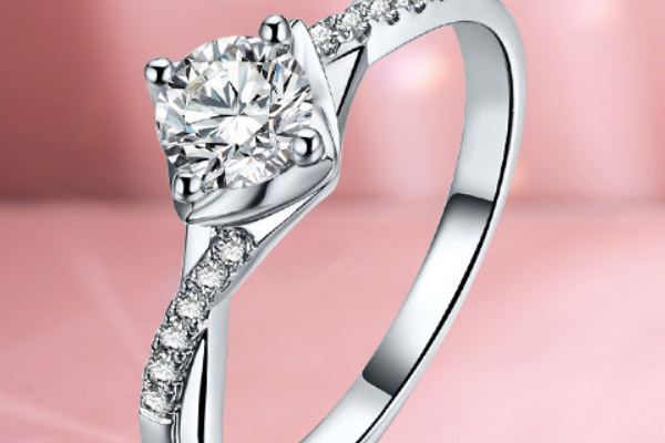 爱恋珠宝买的钻石戒指怎么回收才能钱款秒到账