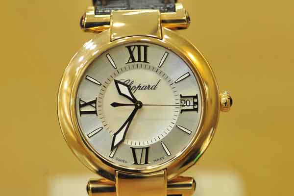 在哪里可以查到准确的萧邦七钻石手表回收价位