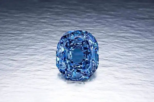 钻石的颜色有哪几个色系 稀有罕见的属哪些