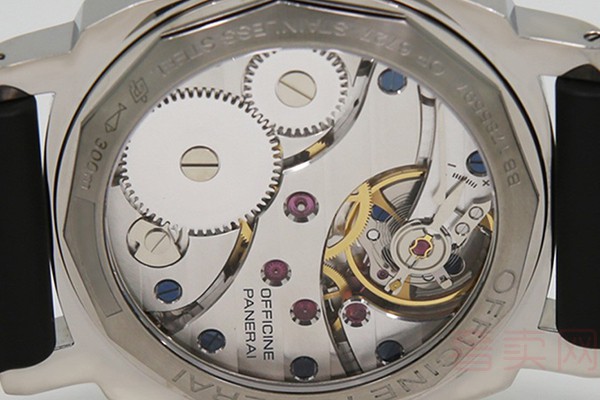 二手沛纳海 LUMINOR系列PAM 00112手表背面