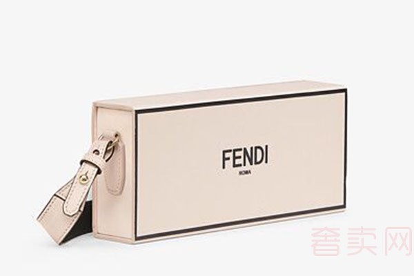 二手芬迪FENDI PACK盒子造型手袋8BT340ADP6F1CN7侧面展示