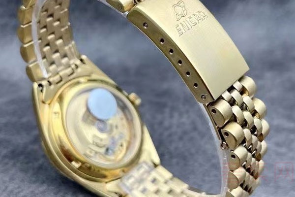 enicar旧手表回收价格可通过市场热度评估吗
