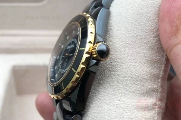香奈儿j12二手手表回收常见的价格区间是多少