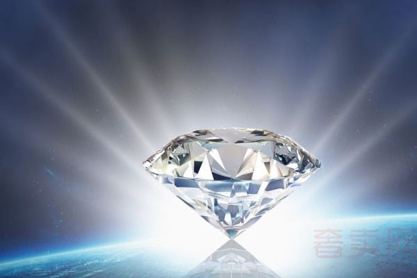 如何在灯光下分辨真假钻石 还有其他方法吗