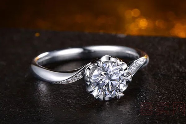 结婚戒指买多少钱的款式是比较合适的