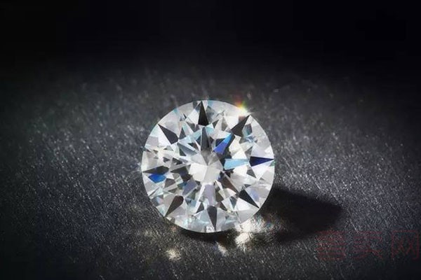 钻石vs等级代表的是净度还是颜色 它属于什么档次