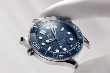 欧米茄二手手表回收价格查询|成都典当行哪家好？